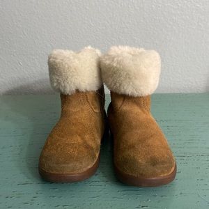 Baby Uggs Size (7)